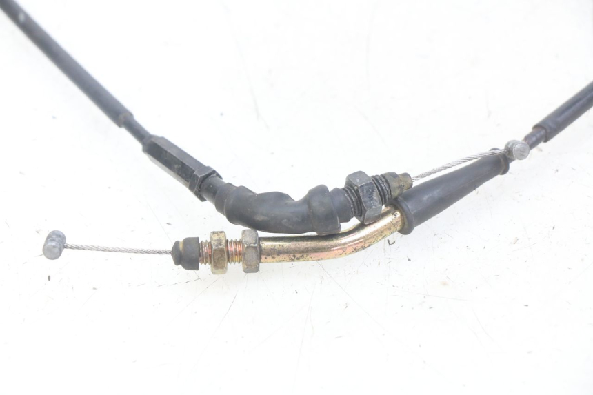 photo de ACCELERATOR CABLE KYMCO AGILITY 16+ 4T 50 (2018 - 2023) - Alternative perspective