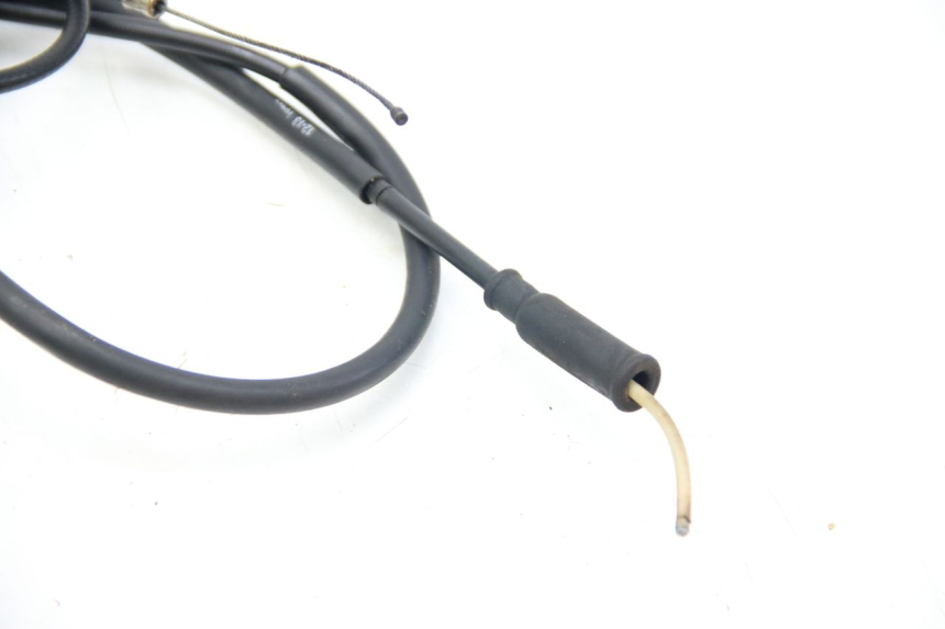 photo de ACCELERATOR CABLE DERBI BOULEVARD 50 (2009 - 2006) - Surface and material condition