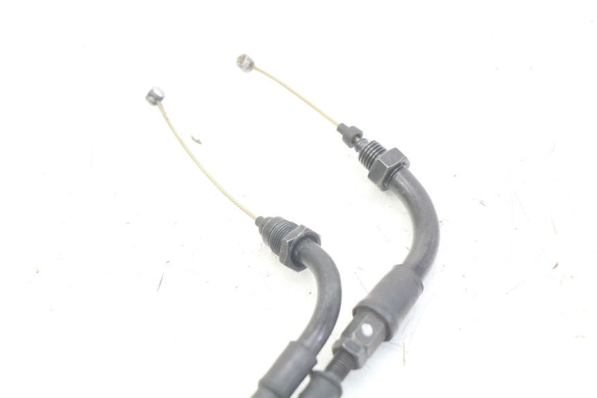 photo de ACCELERATOR CABLE HONDA FORZA 125 (2015 - 2016) - Zoom on usage condition