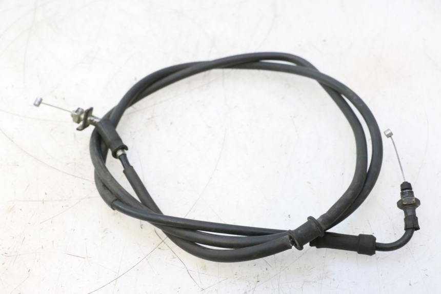 photo de ACCELERATOR CABLE GILERA GP 800 (2007 - 2013) - Component detail
