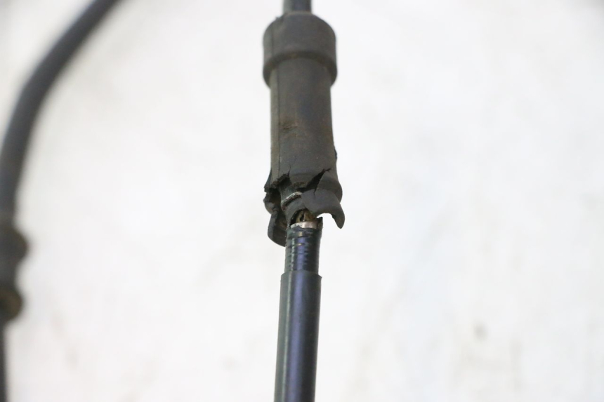photo de ACCELERATOR CABLE GILERA GP 800 (2007 - 2013) - Technical close-up