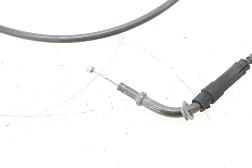 photo de THROTTLE CABLE SYM GTS EVO 125 (2009 - 2013) - Zoom on usage condition