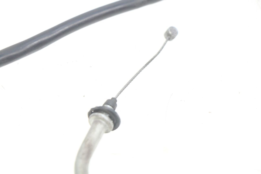 photo de ACCELERATOR CABLE PEUGEOT KISBEE 4T 50 (2010 - 2017) - Zoom on usage condition