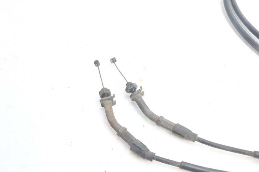 photo de THROTTLE CABLE PIAGGIO LIBERTY IGET 4T 50 (2021 - 2025) - Zoom on usage condition