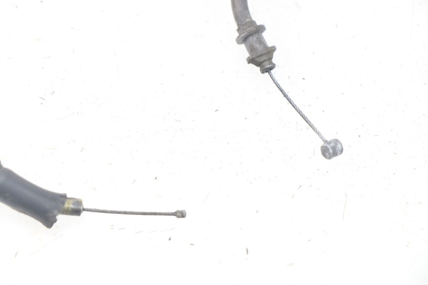 photo de ACCELERATOR CABLE PEUGEOT LUDIX 50 (2008 - 2017) - Zoom on usage condition