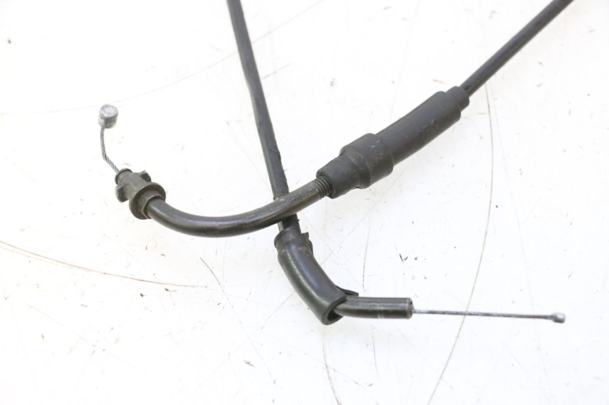 photo de ACCELERATOR CABLE PEUGEOT LUDIX 50 (2008 - 2017) - Zoom on usage condition