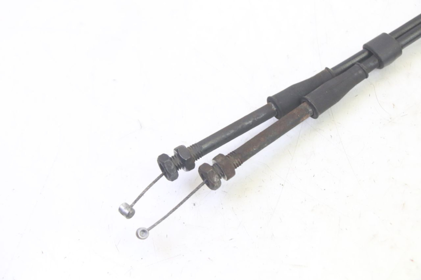 photo de ACCELERATOR CABLE PIAGGIO MP3 RL 250 (2006 - 2010) - Zoom on usage condition