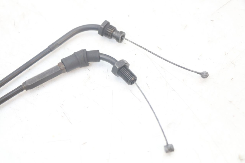 photo de ACCELERATOR CABLE HONDA NTV DEAUVILLE 650 (1998 - 2001) - Alternative perspective