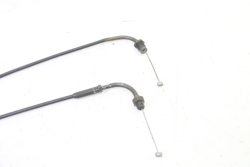 photo de THROTTLE CABLE HONDA NTV DEAUVILLE 650 (2001 - 2006) - Technical close-up