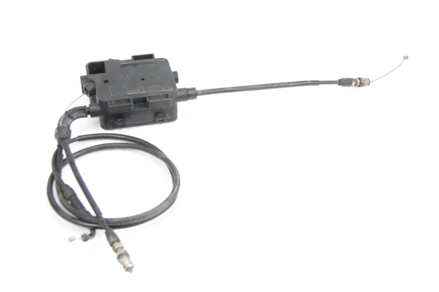 photo de THROTTLE CABLE BMW R GS 1200 (2005 - 2007) - Alternative perspective