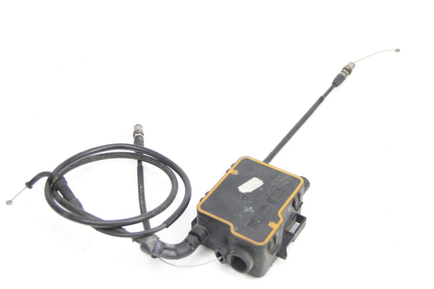 photo de THROTTLE CABLE BMW R GS 1200 (2005 - 2007) - Technical close-up