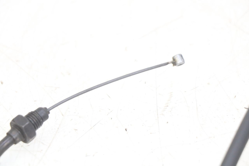 photo de ACCELERATOR CABLE PEUGEOT SATELIS 125 (2010 - 2012) - Fixing points details