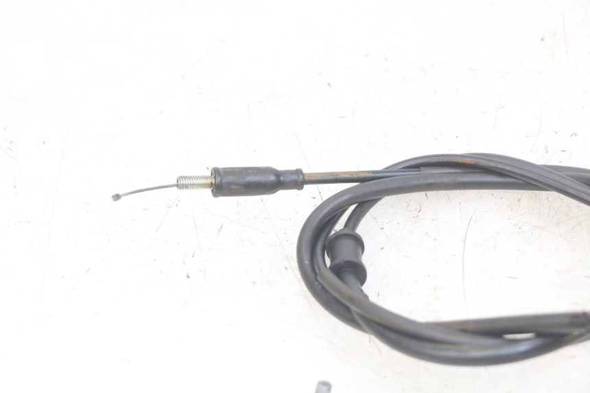 photo de ACCELERATOR CABLE PIAGGIO VESPA S 2T 50 (2007 - 2014) - Zoom on usage condition