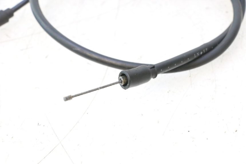 photo de THROTTLE CABLE DAELIM VJ ROADWIN 125 (2004 - 2007) - Fixing points details