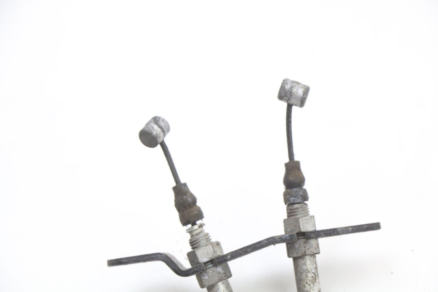 photo de ACCELERATOR CABLE YAMAHA X-MAX XMAX 125 (2010 - 2013) - Technical close-up