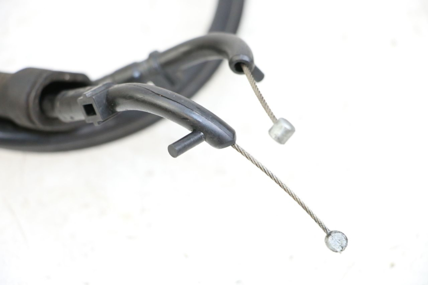 photo de ACCELERATOR CABLE YAMAHA XJ600 XJ DIVERSION 600 (1992 - 1997) - Zoom on usage condition