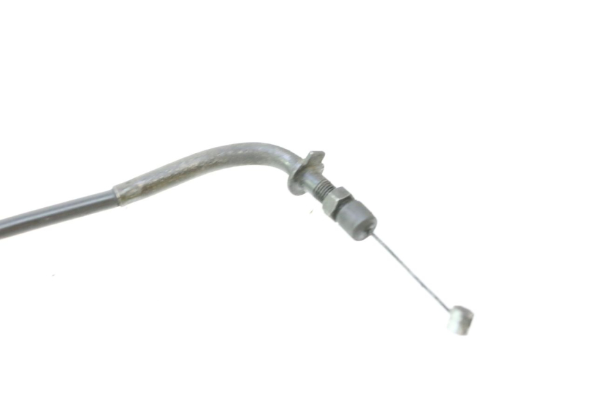 photo de ACCELERATOR CABLE YAMAHA YP MAJESTY 125 (1998 - 2001) - Technical close-up