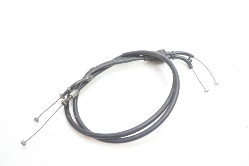 photo de THROTTLE CABLE YAMAHA YZF R GENESIS 750 (1993 - 1998) - Component detail