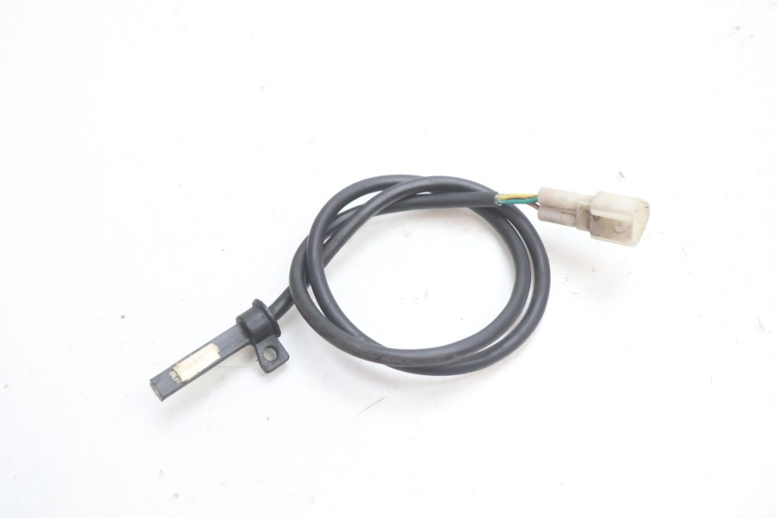 photo de SPEEDOMETER CABLE KEEWAY F-ACT NAKED 50 (2009 - 2014) - Zoom on usage condition