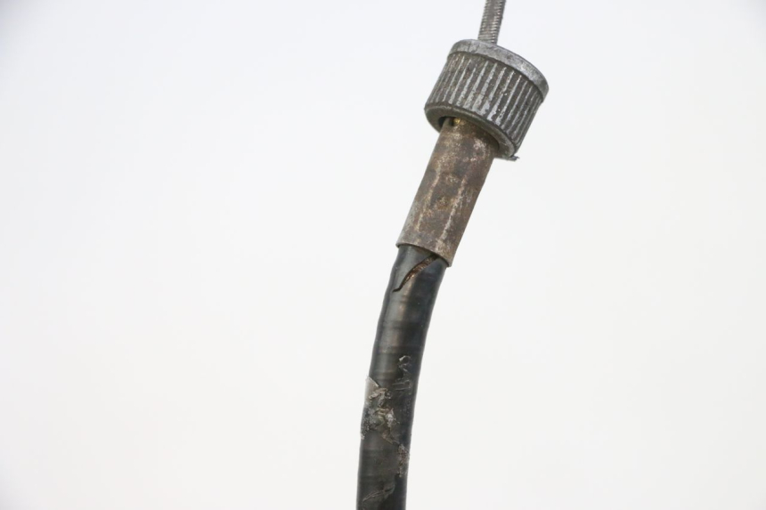 photo de SPEEDOMETER CABLE PEUGEOT KISBEE 4T 50 (2010 - 2017) - Zoom on usage condition