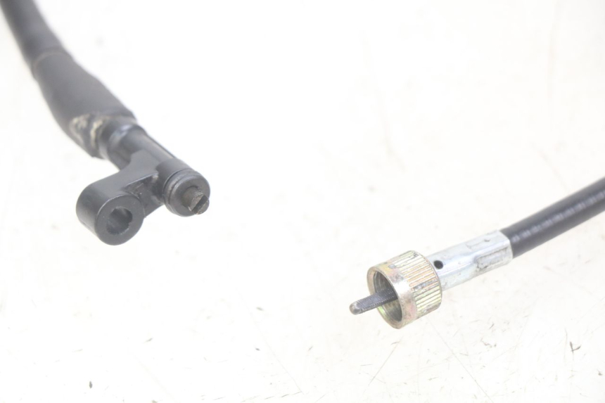 photo de SPEEDOMETER CABLE SYM MIO 50 (2011 - 2017) - Zoom on usage condition