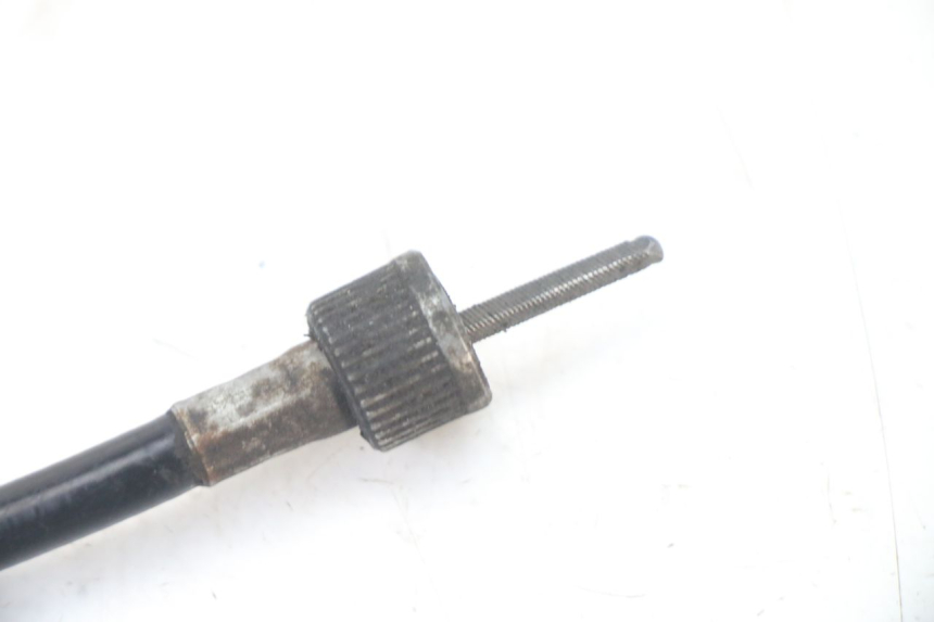 photo de SPEEDOMETER CABLE PEUGEOT KISBEE 4T 50 (2018 - 2022) - Alternative perspective