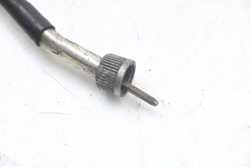 photo de SPEEDOMETER CABLE SUZUKI GS F 500 (2004 - 2007) - Alternative perspective