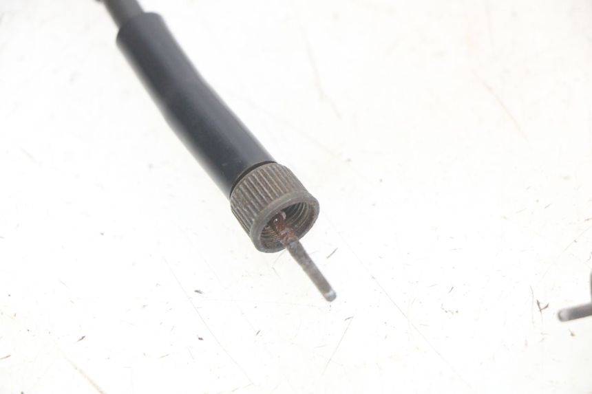 photo de SPEEDOMETER CABLE YAMAHA YZF R THUNDERCAT 600 (1996 - 2003) - Alternative perspective
