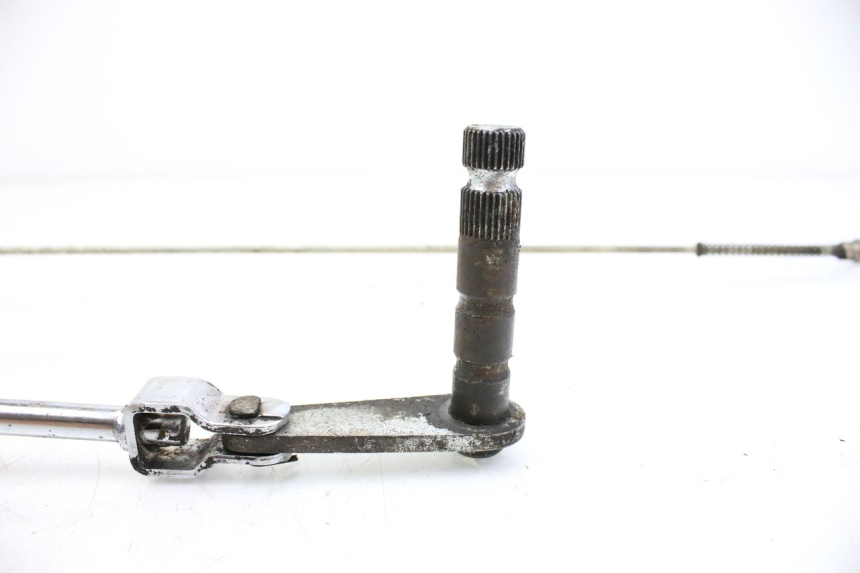 photo de REAR BRAKE CABLE SYM HUSKY 125 (1999 - 2005) - Fixing points details