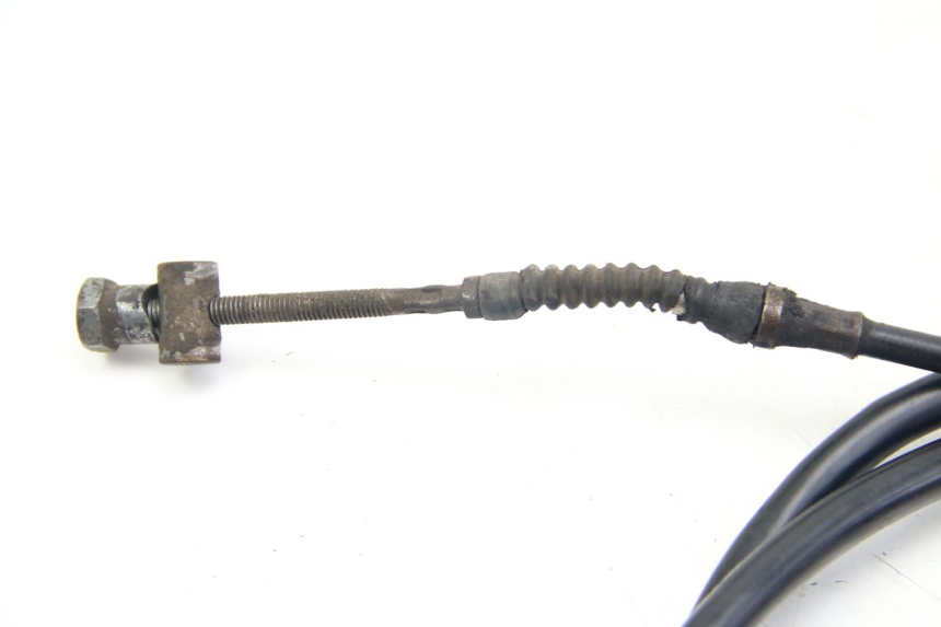 photo de REAR BRAKE CABLE PEUGEOT KISBEE 2T 50 (2018 - 2022) - Zoom on usage condition