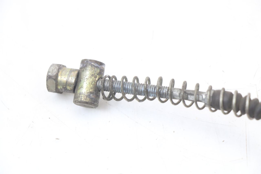 photo de REAR BRAKE CABLE BEELINE VELOCE 4T 50 (2011 - 2020) - Zoom on usage condition