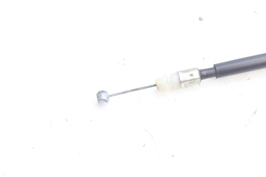 photo de SEAT LOCK CABLE YAMAHA FZ8 800 (2010 - 2016) - Zoom on usage condition