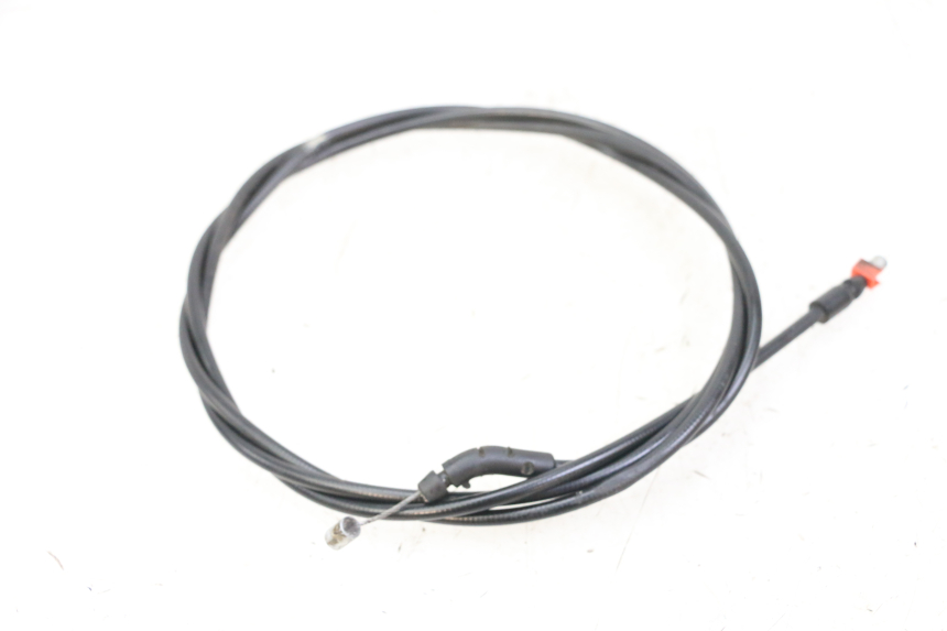 photo de SEAT LOCK CABLE GILERA NEXUS 300 (2008 - 2013) - Zoom on usage condition