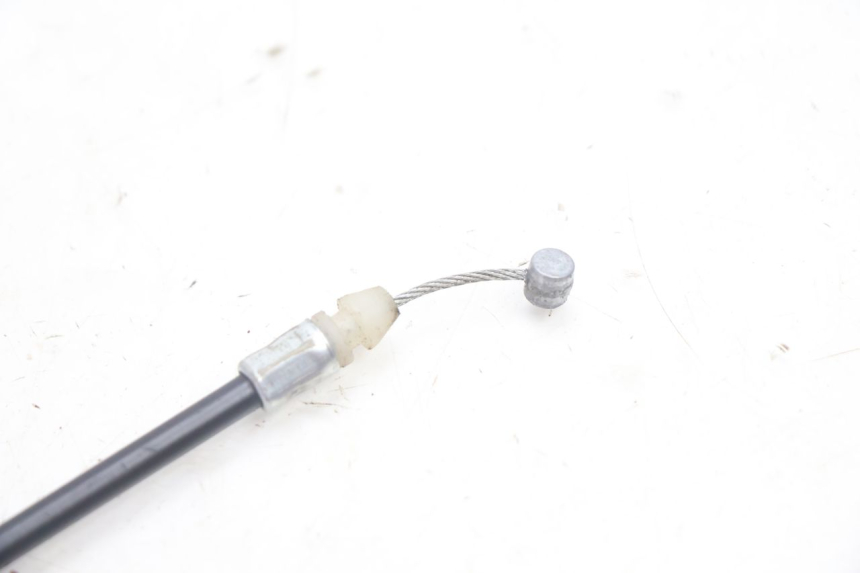 photo de SEAT LOCK CABLE VASTRO GP 2T 50 (2013 - 2017) - Zoom on usage condition
