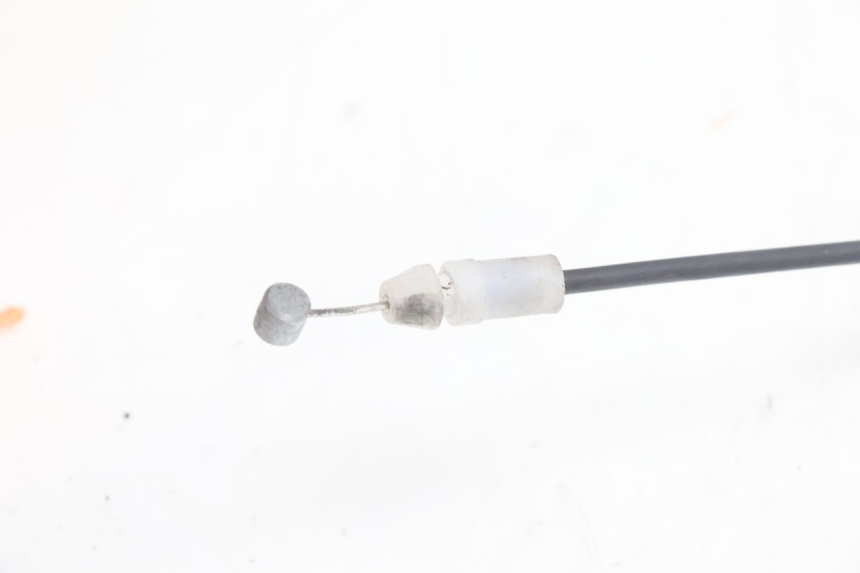 photo de SEAT LOCK CABLE YAMAHA N-MAX NMAX 125 (2021 - 2024) - Technical close-up