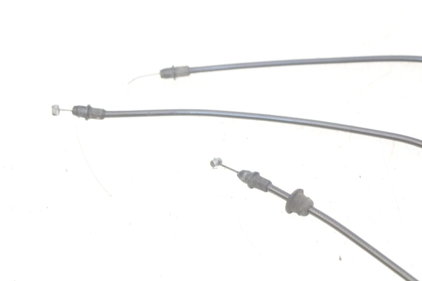 photo de SEAT OPENING CABLE PIAGGIO XEVO - X EVO 125 (2007 - 2017) - Zoom on usage condition