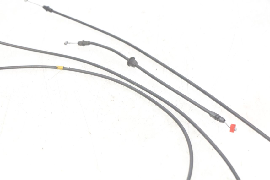 photo de SEAT OPENING CABLE PIAGGIO XEVO - X EVO 125 (2007 - 2017) - Component detail