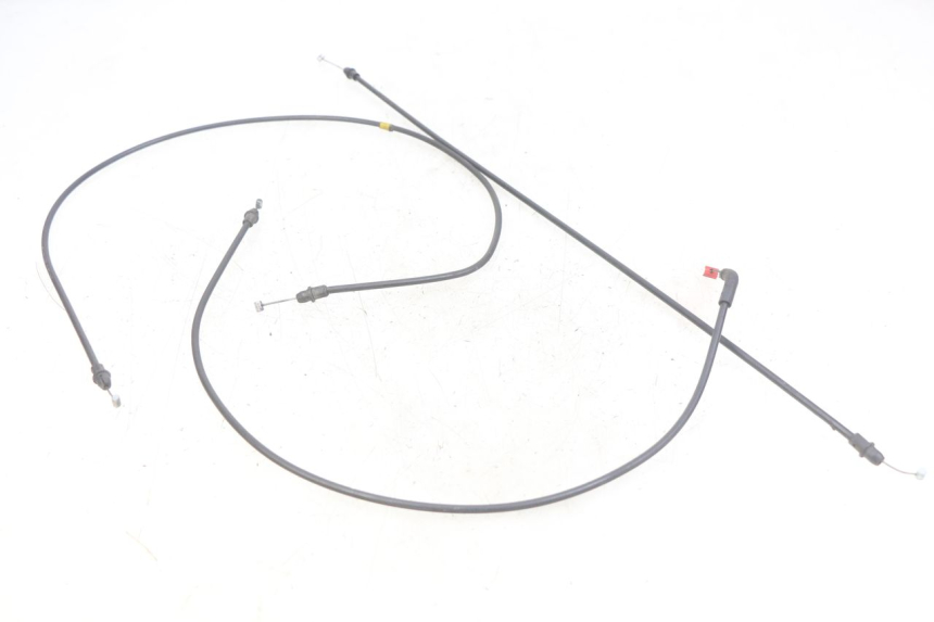 photo de SEAT OPENING CABLE PIAGGIO XEVO - X EVO 125 (2007 - 2017) - Zoom on usage condition