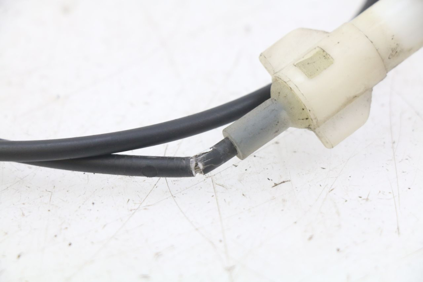 photo de FUEL TANK LID CABLE PEUGEOT DJANGO 2T 50 (2014 - 2019) - Zoom on usage condition