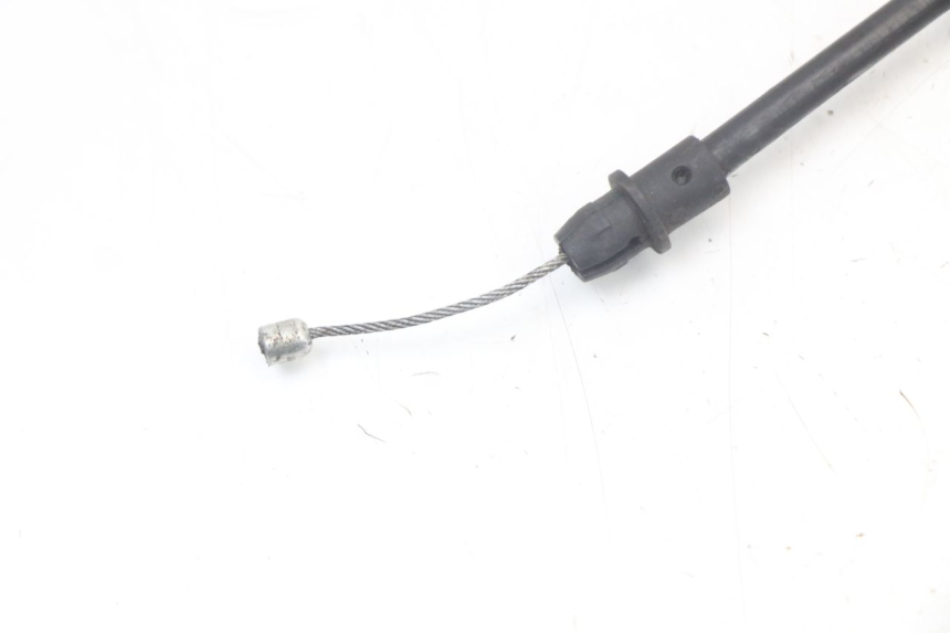 photo de FUEL TANK LID CABLE PIAGGIO MP3 LT 400 (2007 - 2012) - Zoom on usage condition