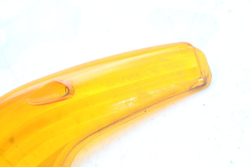 photo de REAR RIGHT TURN SIGNAL LENSE HONDA NES AROBASE 125 (2000 - 2003) - Zoom on usage condition