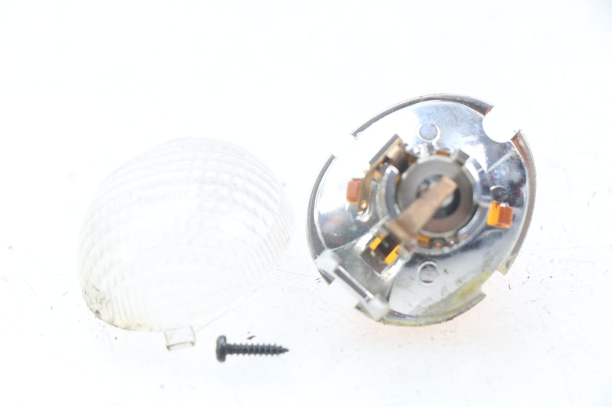 photo de REAR RIGHT TURN SIGNAL LENSE PEUGEOT LUDIX 50 (2008 - 2017) - Component detail