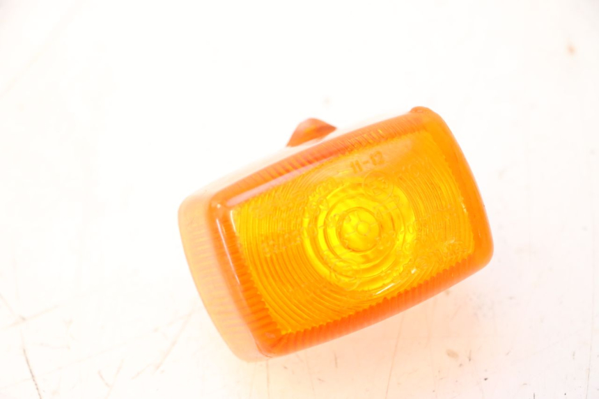photo de REAR RIGHT TURN SIGNAL LENSE YAMAHA SLIDER 50 (1999 - 2004) - Zoom on usage condition