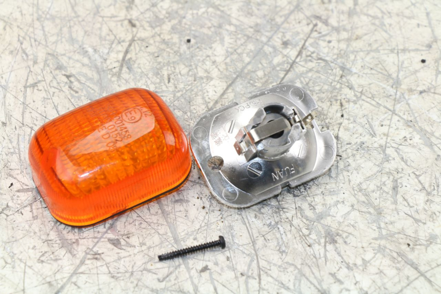 photo de REAR RIGHT TURN SIGNAL LENSE YAMAHA BW'S BWS 125 (2010 - 2013) - Component detail