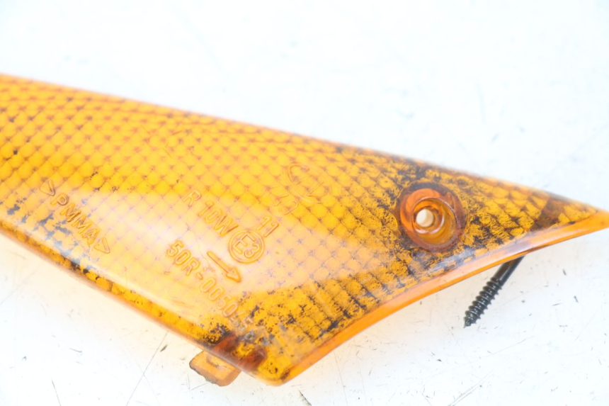 photo de LEFT FRONT TURN SIGNAL LENS PEUGEOT BUXY 50 (1993 - 1998) - Zoom on usage condition