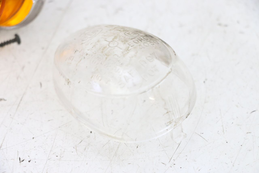 photo de FRONT LEFT TURN SIGNAL LENSE YAMAHA BW'S EASY 50 (2013 - 2016) - Fixing points details