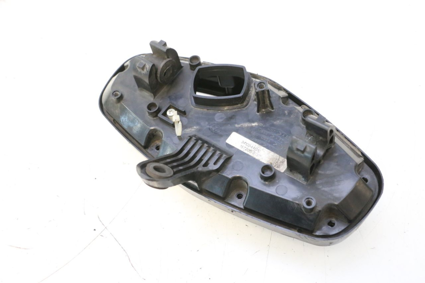 photo de SPEEDOMETER LENSE SUZUKI GSR 600 (2005 - 2012) - Fixing points details