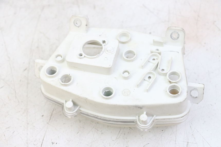 photo de SPEEDOMETER COVER PEUGEOT KISBEE 4T 50 (2018 - 2022) - Alternative perspective