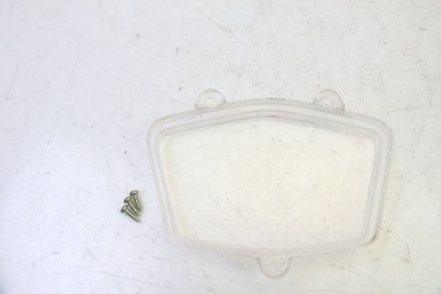 photo de SPEEDOMETER COVER PEUGEOT KISBEE 4T 50 (2018 - 2022) - Technical close-up