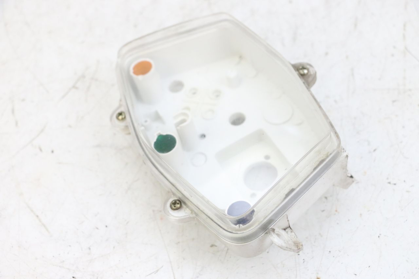 photo de SPEEDOMETER COVER PEUGEOT KISBEE 4T 50 (2018 - 2022) - Fixing points details